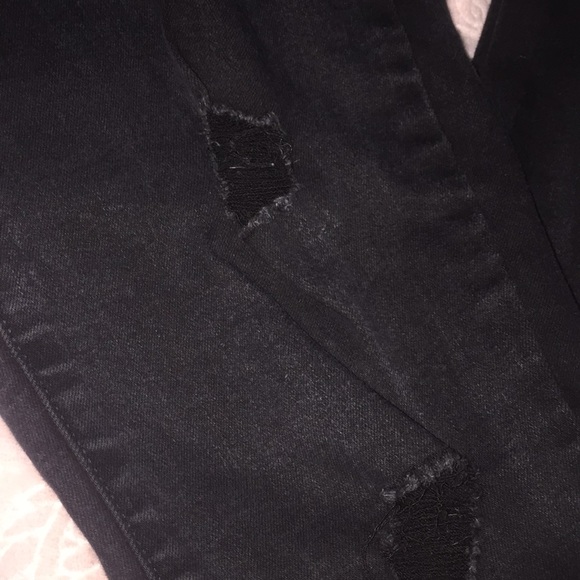 Old Navy ‘Rockstar’ Mid Rise Distressed Jeans - Picture 2 of 2